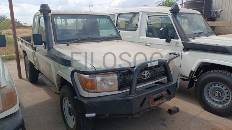 Toyota/LandCruiser - 2013