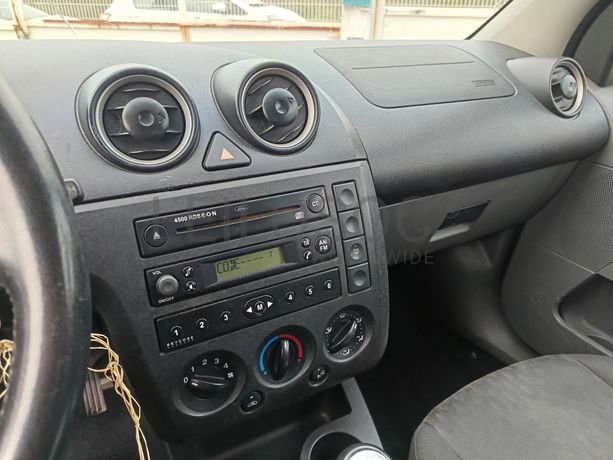 Ford Fiesta TDCI · Ano 2003