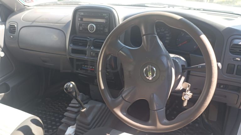 Nissan/Hardbody NPR 300 - 2017