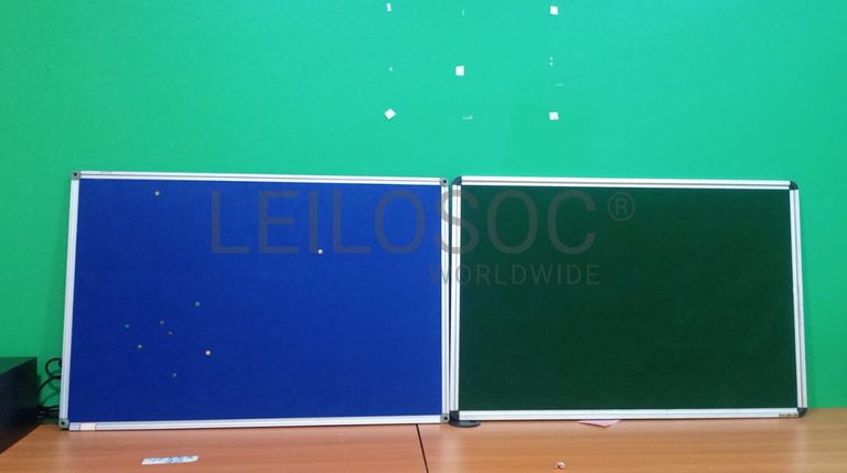 Dois quadros de informação