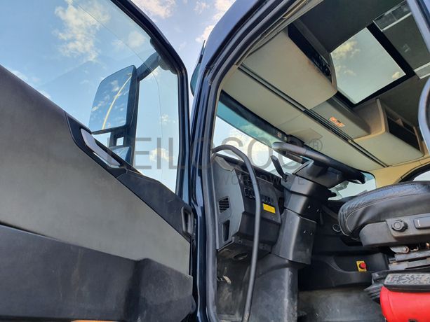 Volvo FH 6X4 · Ano 2014