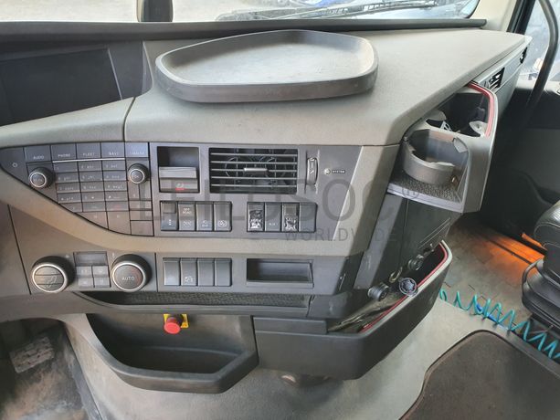 Volvo FH 6X4 · Ano 2014