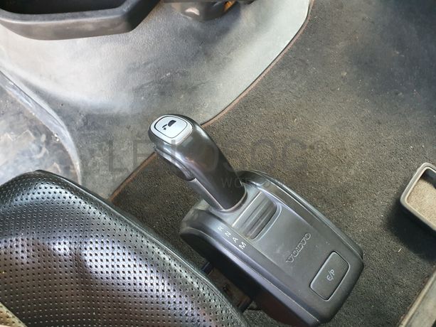 Volvo FH 6X4 · Ano 2014