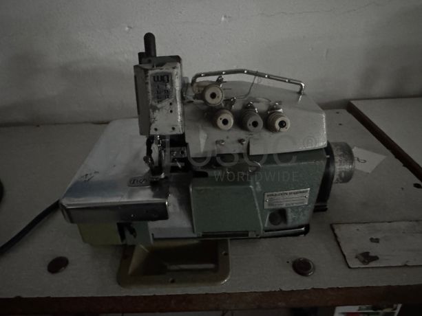 Máquina de Costura