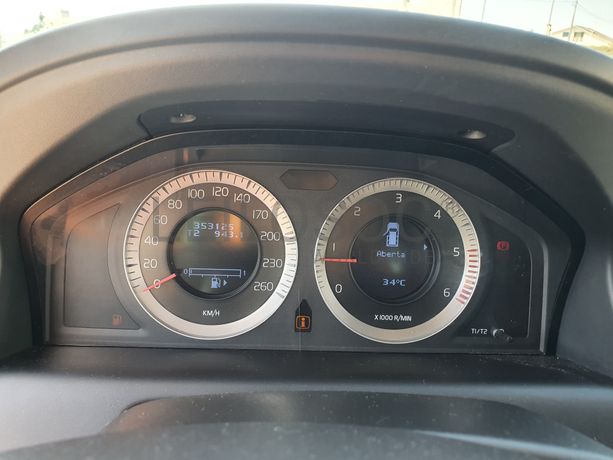 Volvo XC60 · Ano 2010