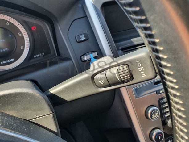 Volvo XC60 · Ano 2010