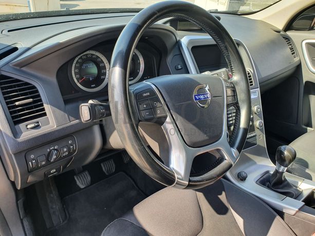Volvo XC60 · Ano 2010