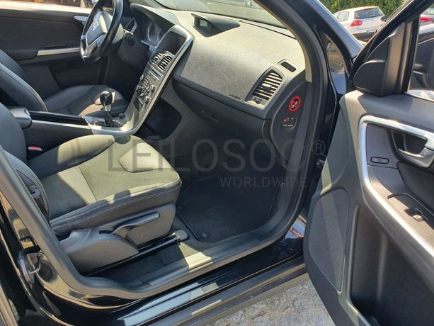 Volvo XC60 · Ano 2010