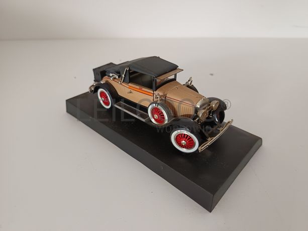 Miniatura Veículo Escala 1:43