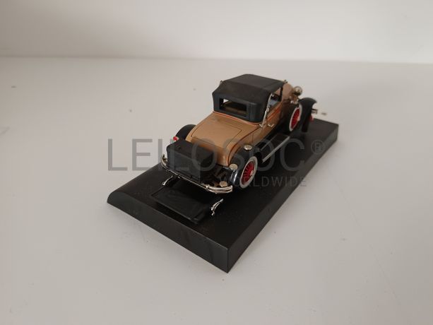 Miniatura Veículo Escala 1:43