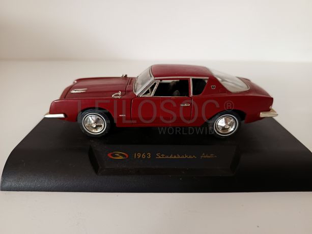 Miniatura Veículo Escala 1:43