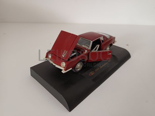 Miniatura Veículo Escala 1:43