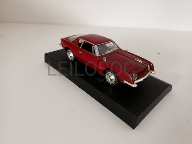 Miniatura Veículo Escala 1:43