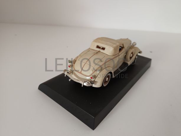 Miniatura Veículo Escala 1:43