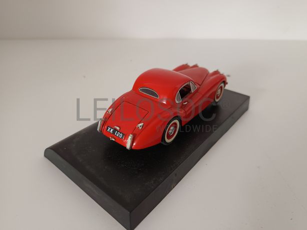 Miniatura Veículo Escala 1:43