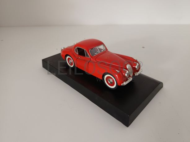 Miniatura Veículo Escala 1:43