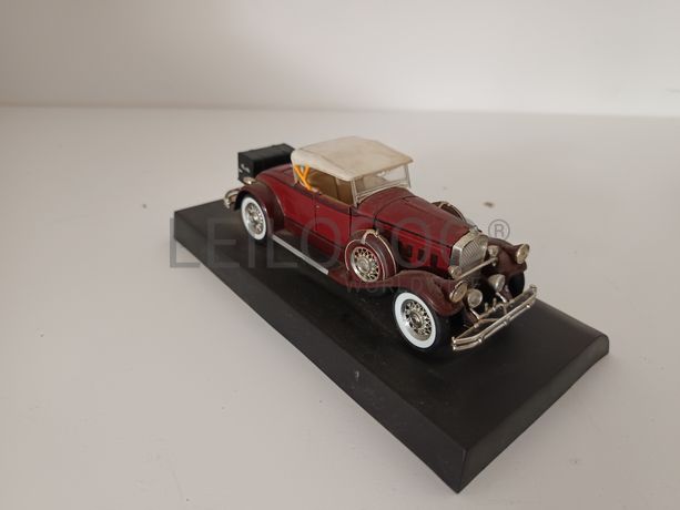 Miniatura Veículo Escala 1:43