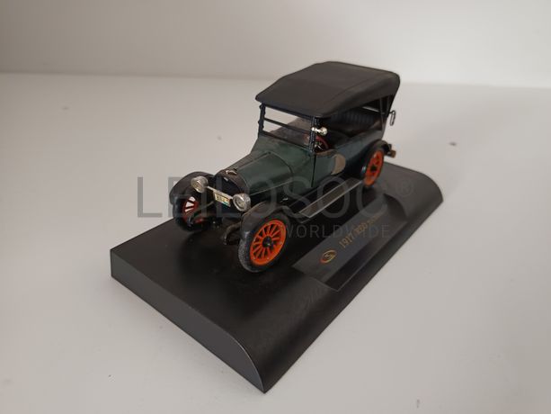 Miniatura Veículo Escala 1:43