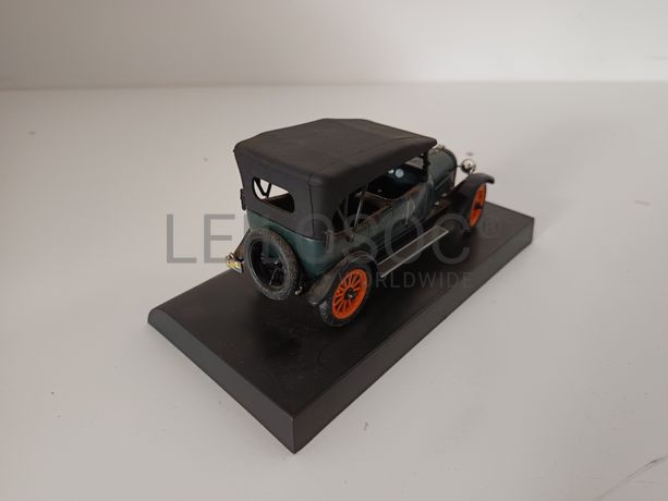 Miniatura Veículo Escala 1:43