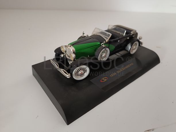Miniatura Veículo Escala 1:43