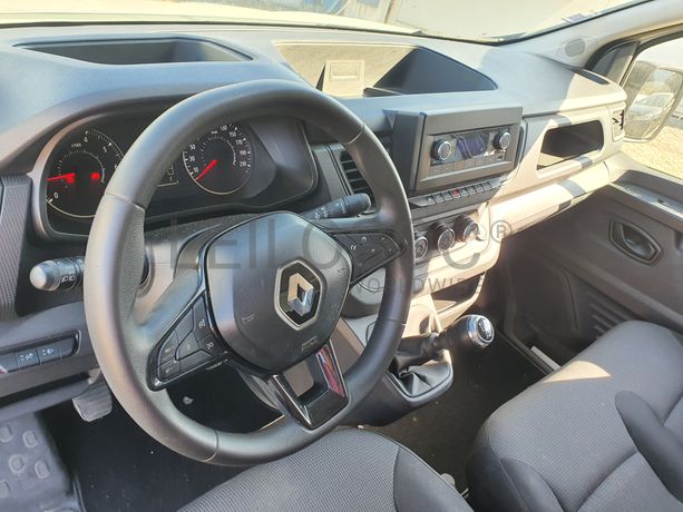 Renault Trafic · Ano 2022
