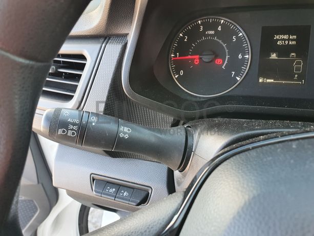 Renault Trafic · Ano 2022
