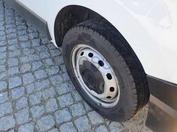 Renault Trafic · Ano 2022