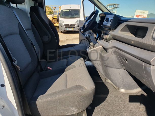 Renault Trafic · Ano 2022
