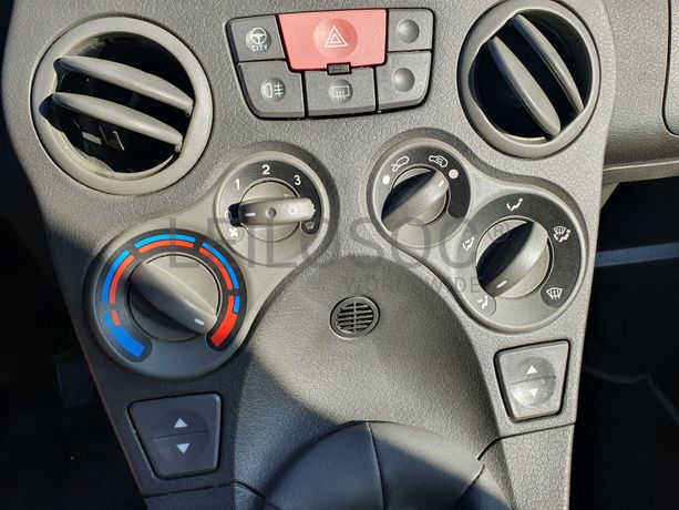 Fiat Panda · Ano 2012