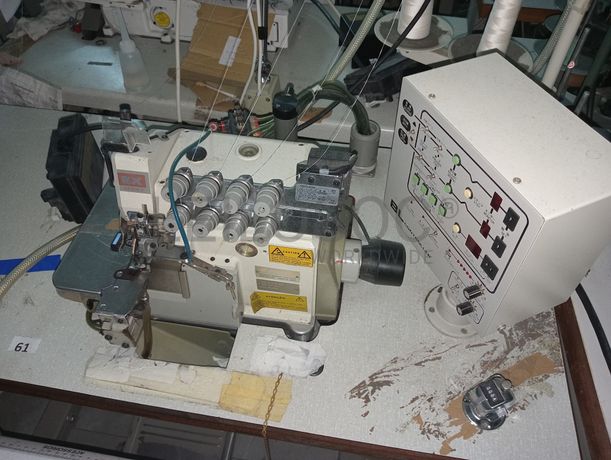 Máquina de Corte e Cose