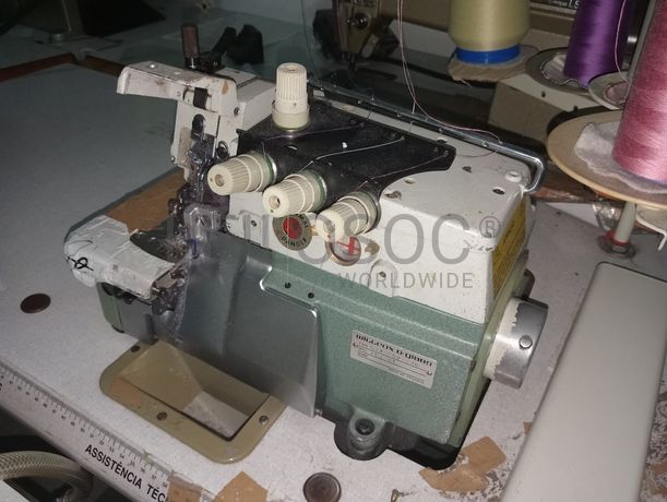 Máquina de Corte e Cose