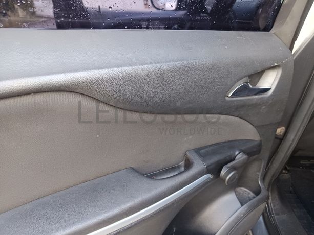 Opel Zafira · Ano 2012