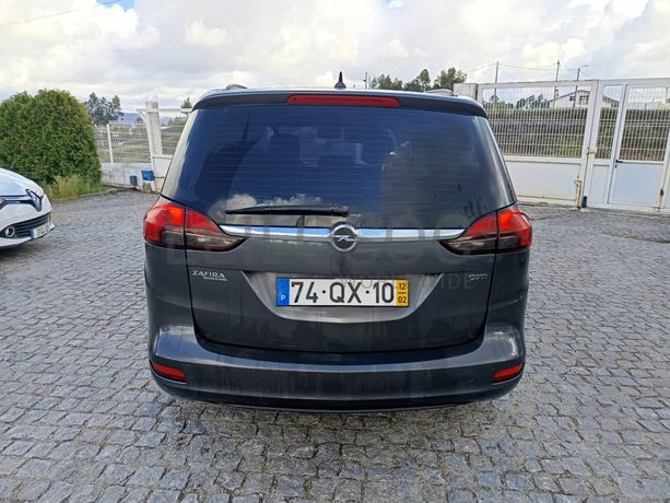 Opel Zafira · Ano 2012