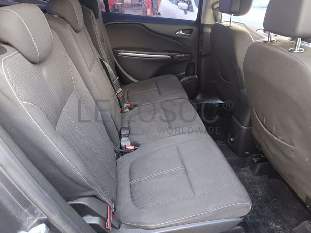 Opel Zafira · Ano 2012