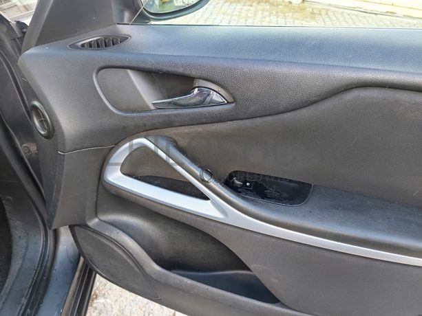 Opel Zafira · Ano 2012