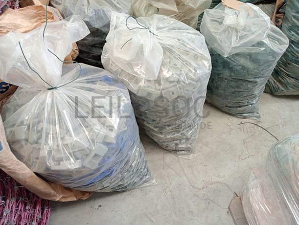 Equipamentos de Apoio à Indústria · Stock e Matéria-Prima