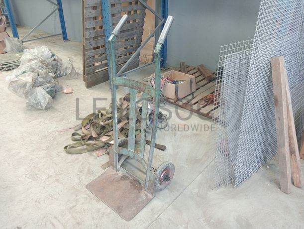 Equipamentos de Apoio à Indústria · Stock e Matéria-Prima