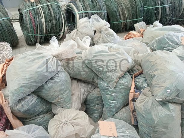 Equipamentos de Apoio à Indústria · Stock e Matéria-Prima