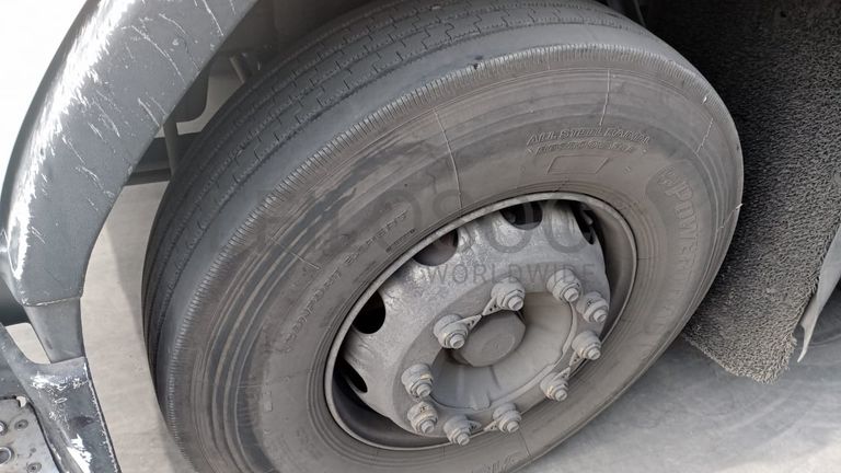 Camião Cisterna Volvo FM12-400M