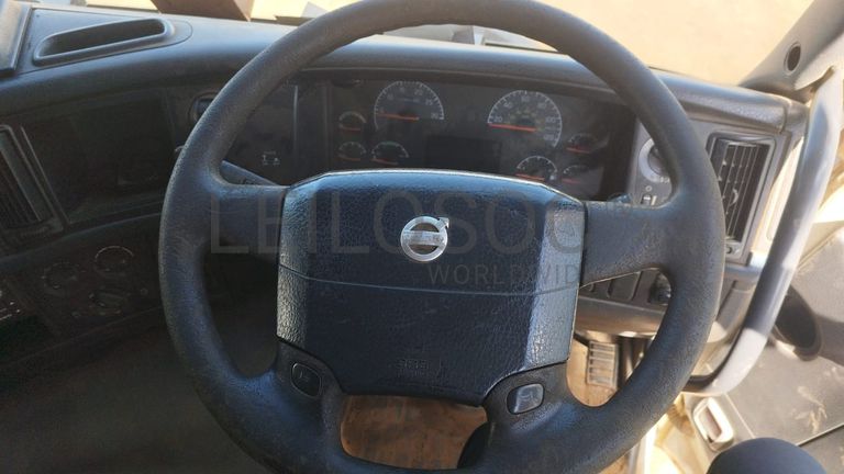 Camião Volvo FM 12 440CV