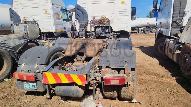 Camião Volvo FM 12 440CV