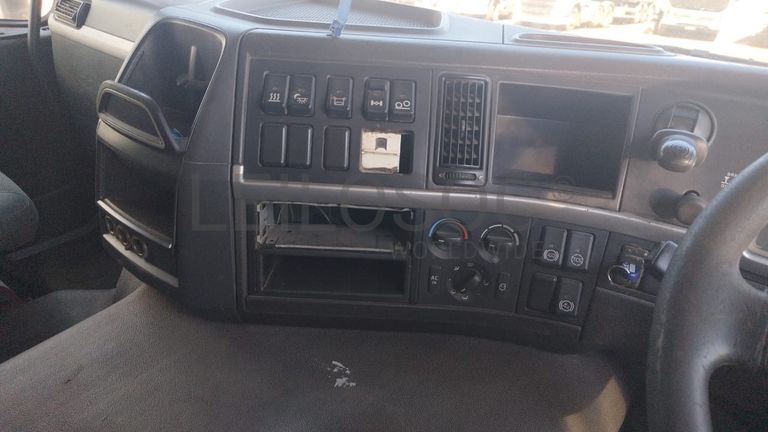 Camião Volvo FM 12 440 CV