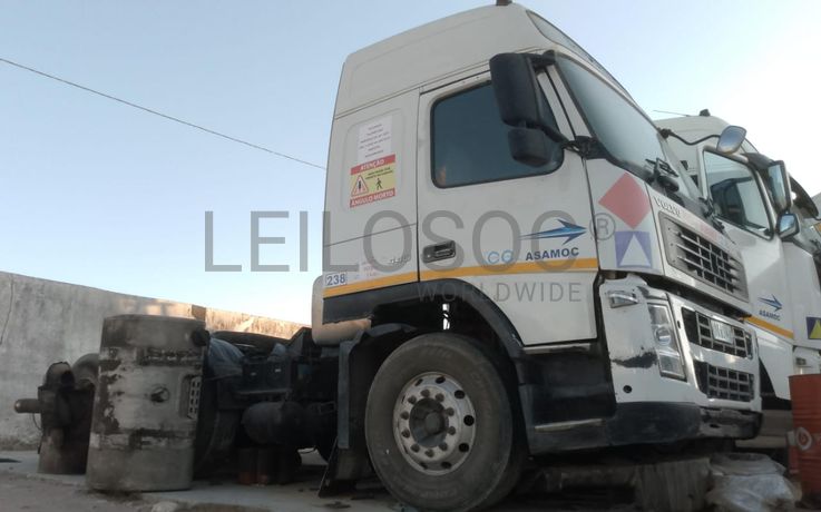 Camião Volvo FM 440