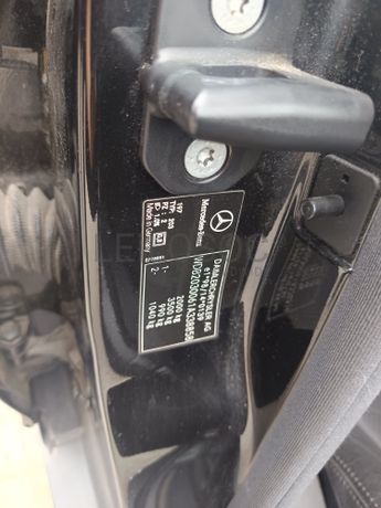 Mercedes-Benz C220 CDI · Ano 2002