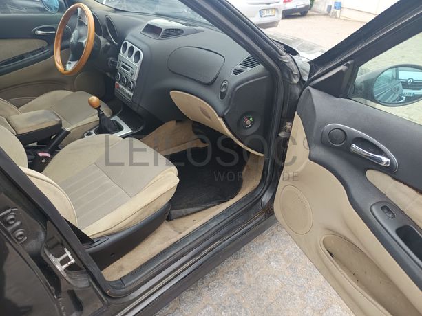 Alfa Romeu 156 · Ano 2003