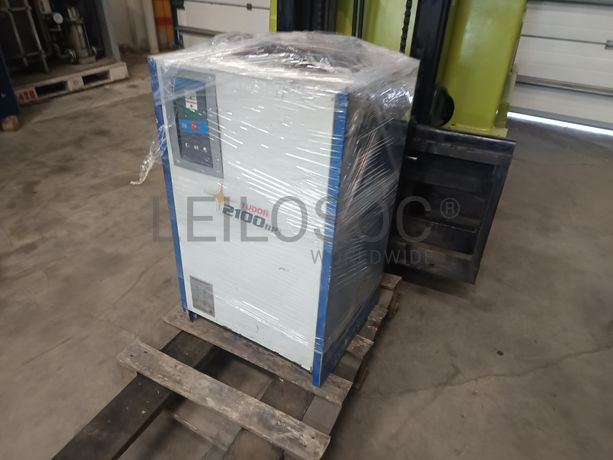 Empilhador Clark · Elétrico · Ano 2003