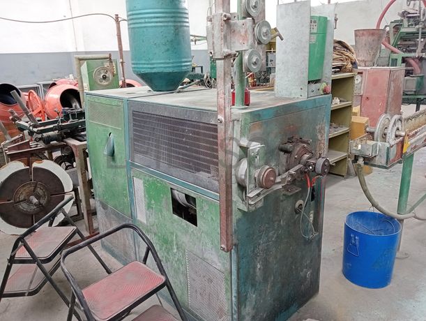 Fabrico de Redes e Vedações: Máquinas, Equipamentos, Stock e Matéria-prima