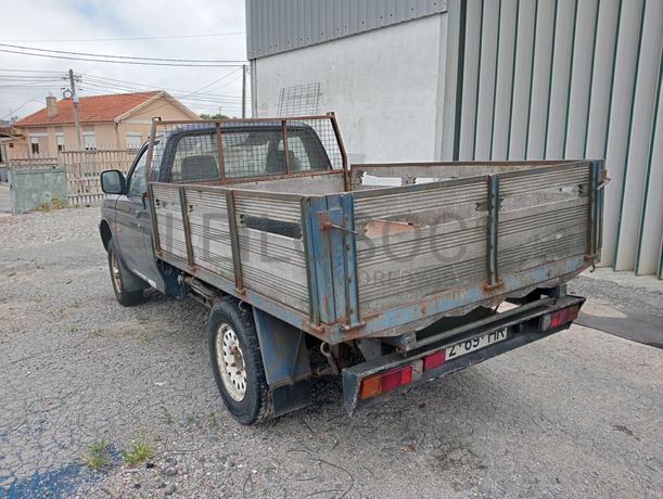 Fabrico de Redes e Vedações: Máquinas, Equipamentos, Stock e Matéria-prima