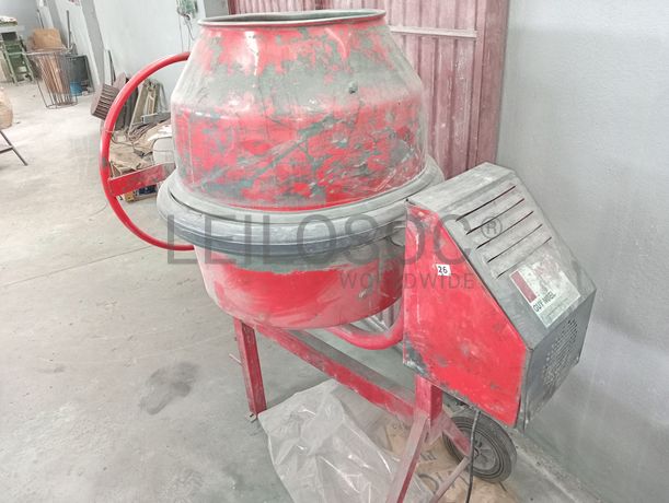 Fabrico de Redes e Vedações: Máquinas, Equipamentos, Stock e Matéria-prima