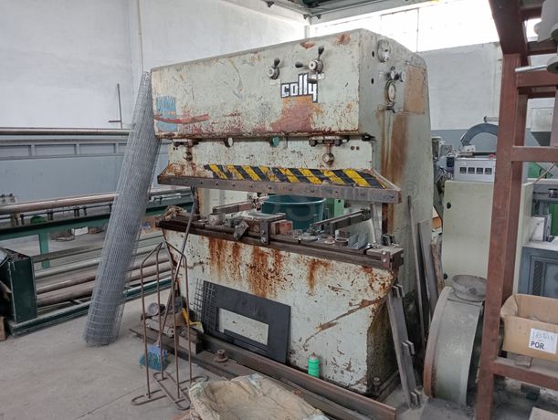 Fabrico de Redes e Vedações: Máquinas, Equipamentos, Stock e Matéria-prima